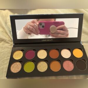 12 Days of Lunar Beauty Eyeshadow Advent Calendar Palette